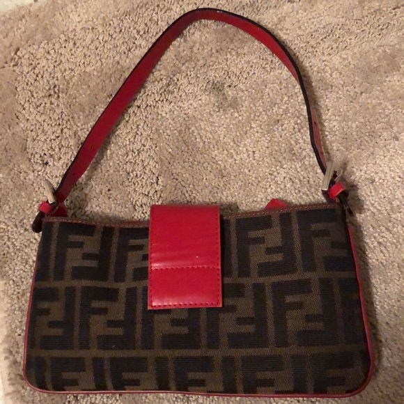 Fendi pouchette 100% authentic, used - Picture 4 of 9